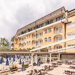Otel Majestic Palace 4*