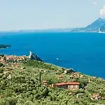 Otel Majestic Palace 4*