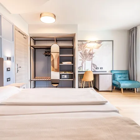 Majestic Palace Hotel 4*