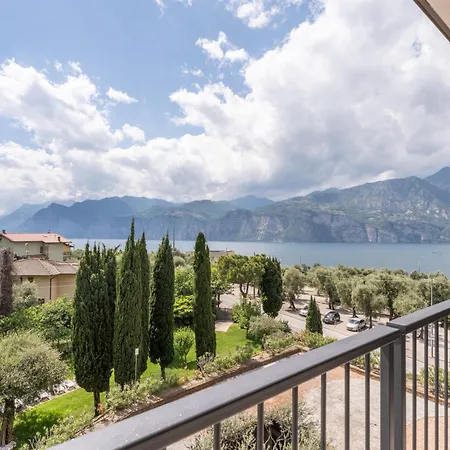 Majestic Palace 4* Malcesine