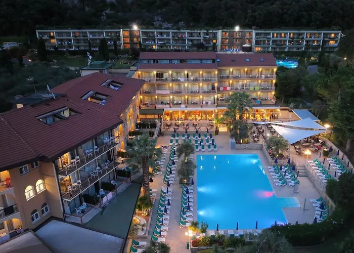 Otel Majestic Palace 4*