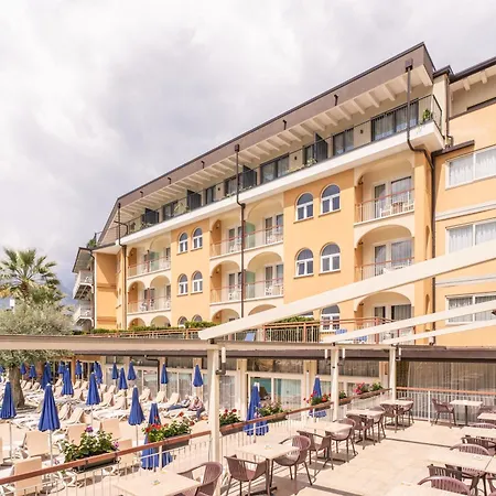 Hotell Majestic Palace 4*