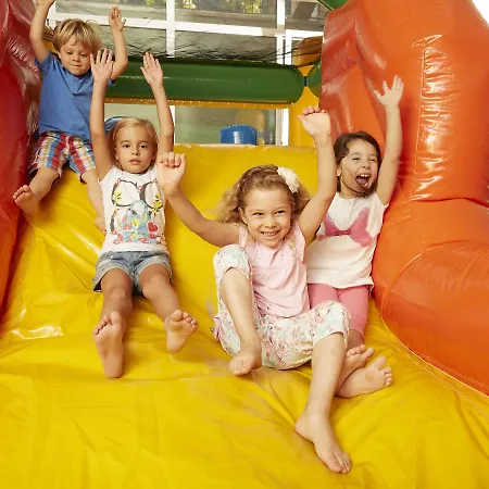 Majestic Palace Hotell 4*